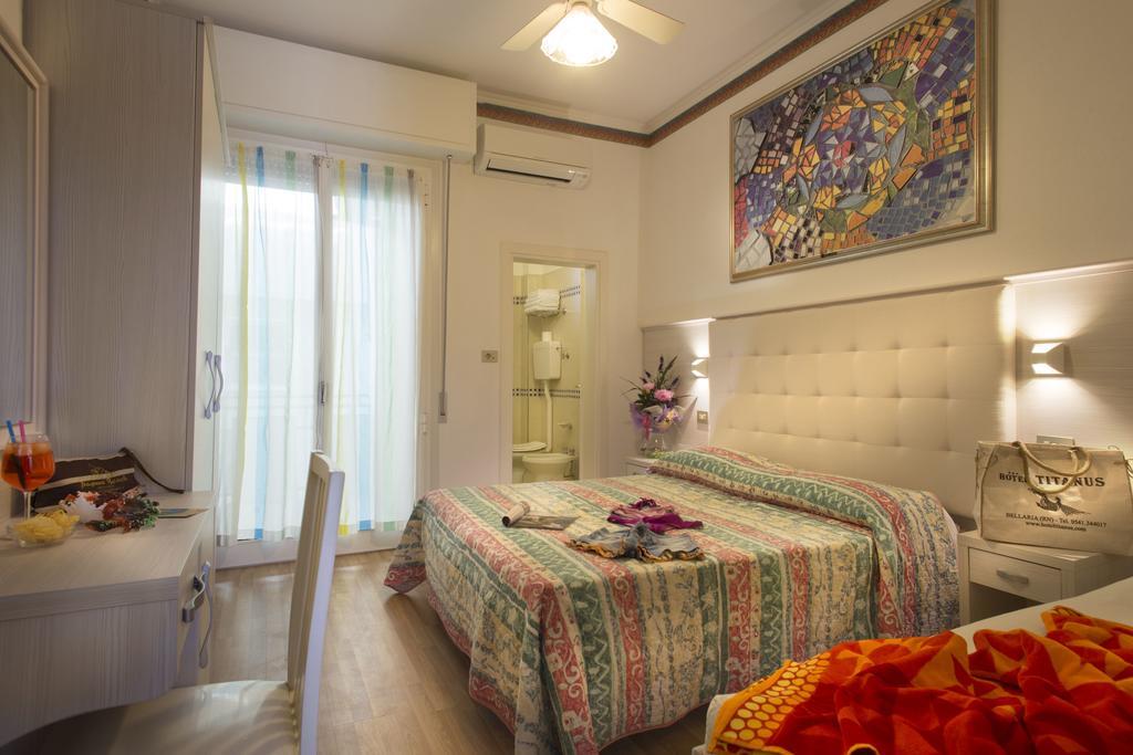 Hotel Titanus Μπελάρια-Ιτζέα Μαρίνα Εξωτερικό φωτογραφία