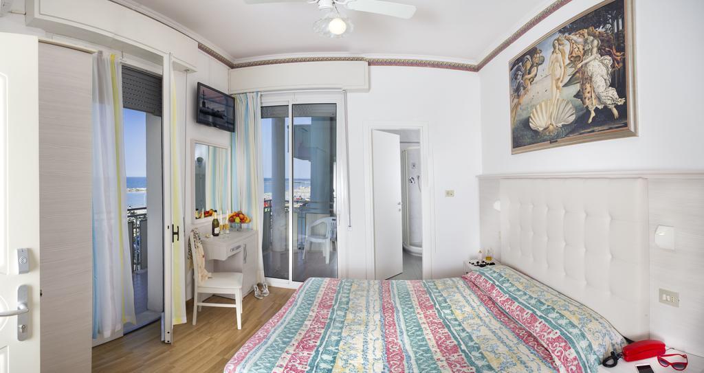 Hotel Titanus Μπελάρια-Ιτζέα Μαρίνα Εξωτερικό φωτογραφία