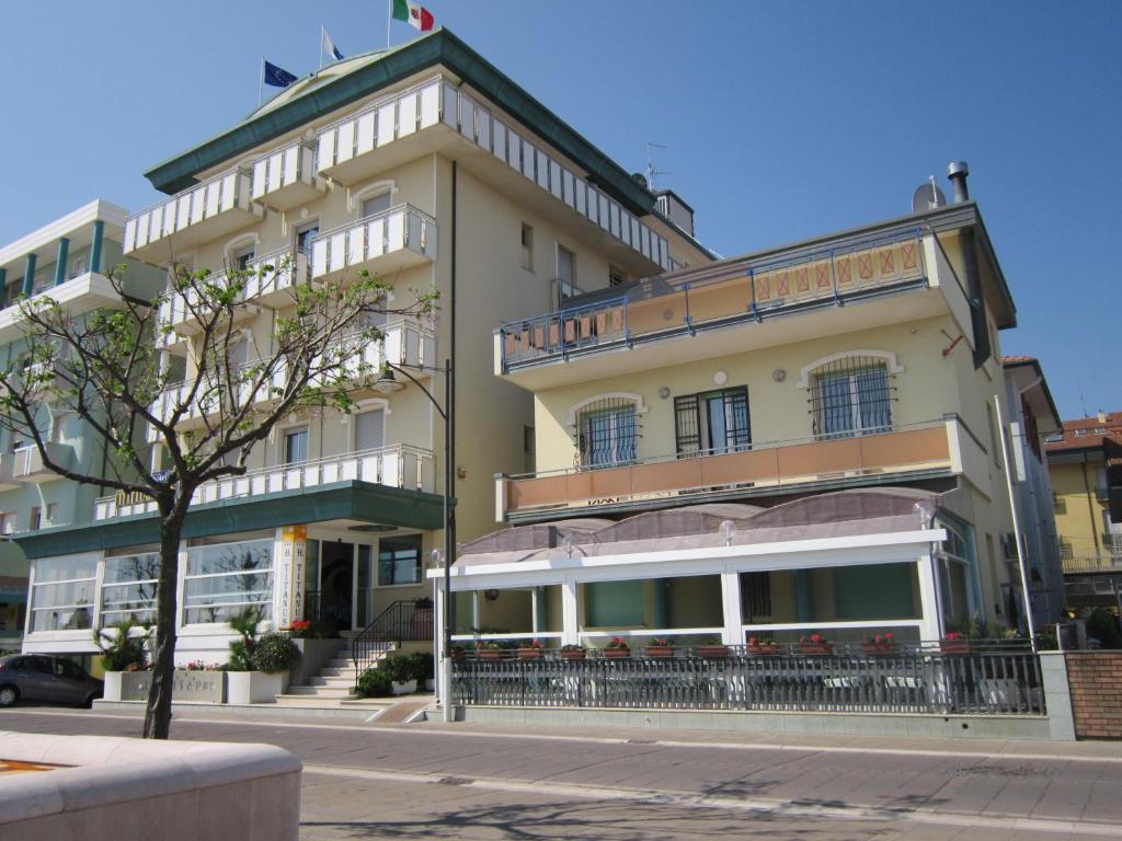 Hotel Titanus Μπελάρια-Ιτζέα Μαρίνα Εξωτερικό φωτογραφία