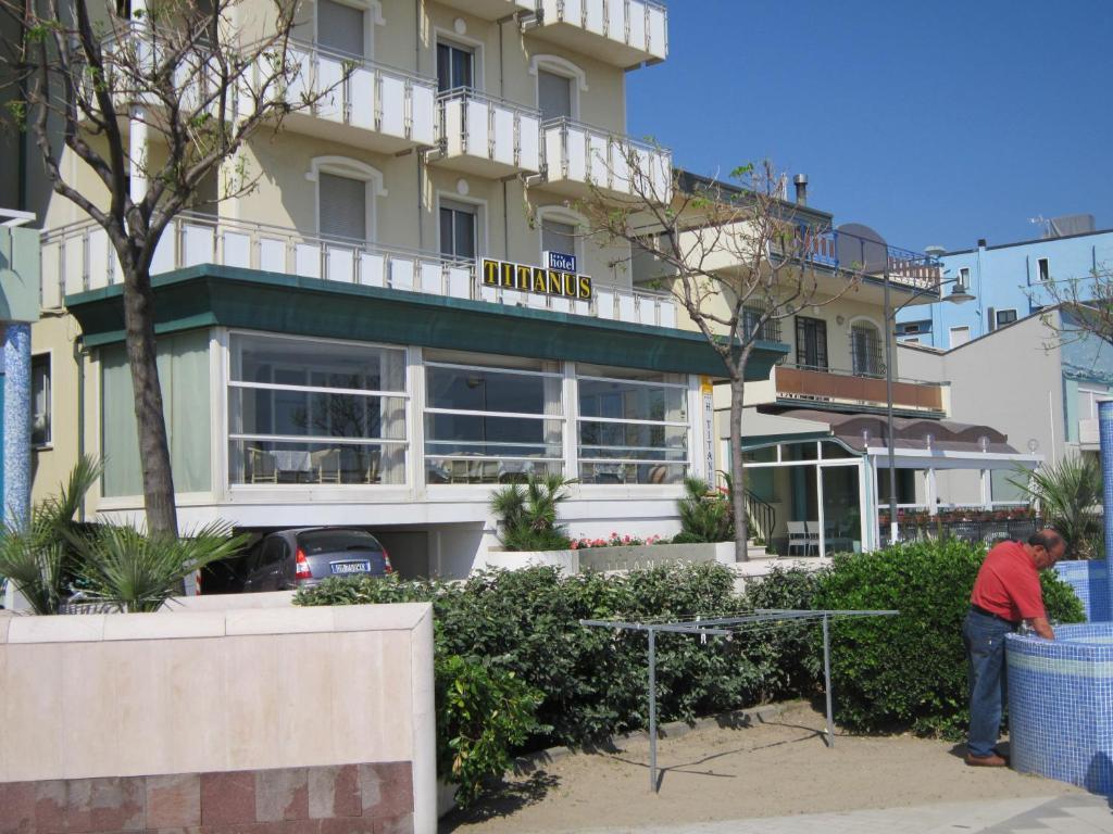 Hotel Titanus Μπελάρια-Ιτζέα Μαρίνα Εξωτερικό φωτογραφία
